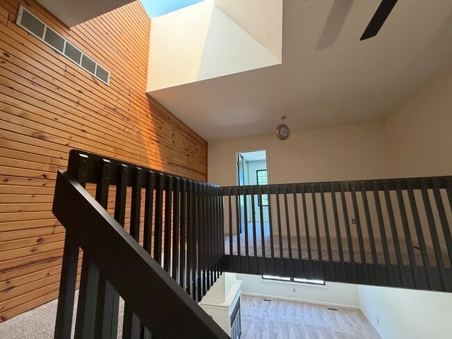 3 Bed Unit - Upstairs Landing w/Skylight - 2901 University Dr