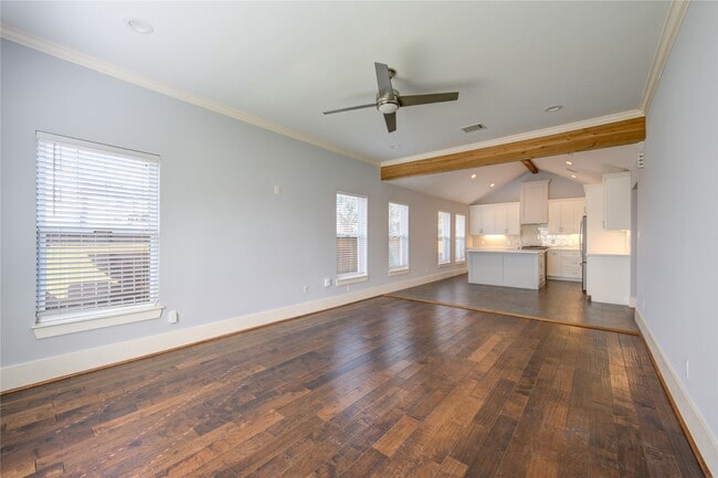 Photo - 2401 Eagle St