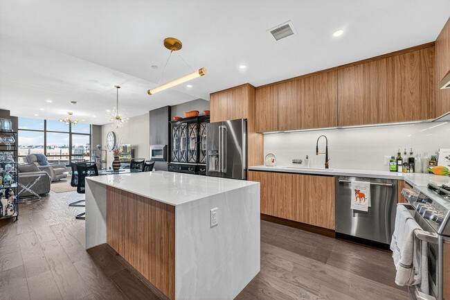 Photo - 8701 Churchill Rd Unidad 505