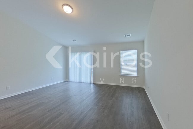 Photo - 108 St Phillip Wy