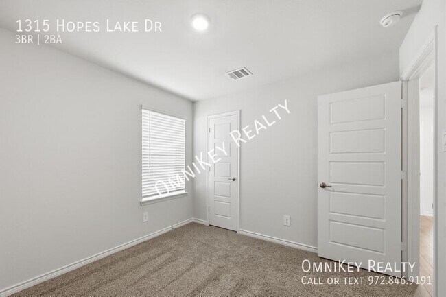 Photo - 1315 Hopes Lk Dr