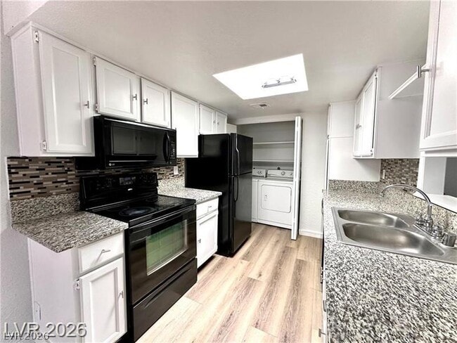 Photo - 2112 Venus Ave Unit A