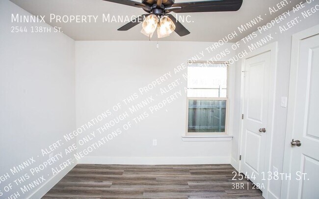 Photo - 2544 138th St.