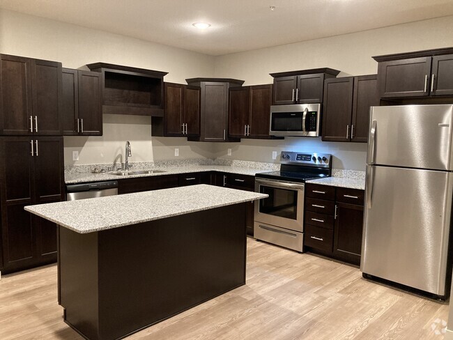 Dark Kitchen - Trails Edge of Maplewood Rental