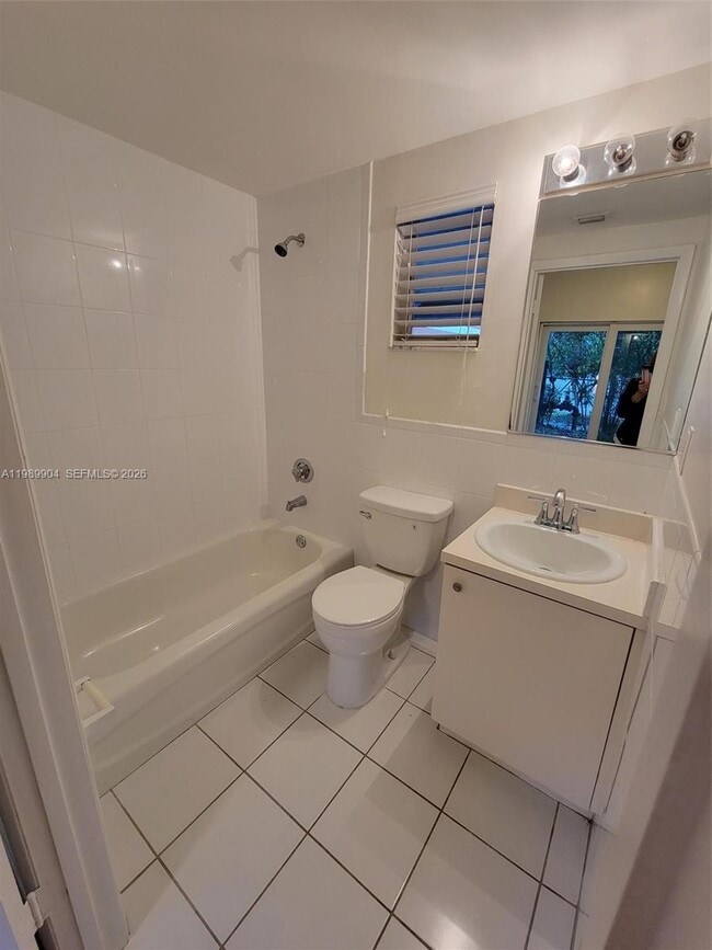 Photo - 1611 SW 2nd Ct Unidad A103