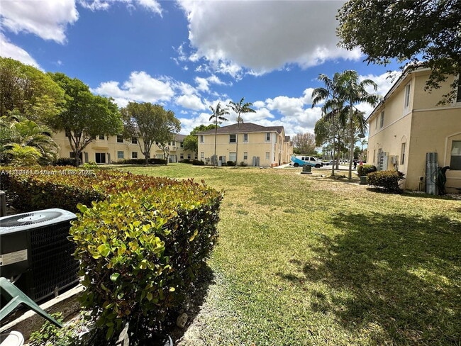 Photo - 1568 SE 26th St