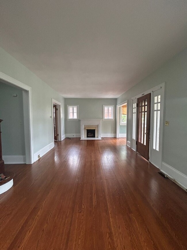 Photo - Charming 3 BR home minutes from Greenway & Hospital!