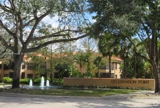 Building Photo - 15555 N Miami Lakeway Unit 108-18 Rental