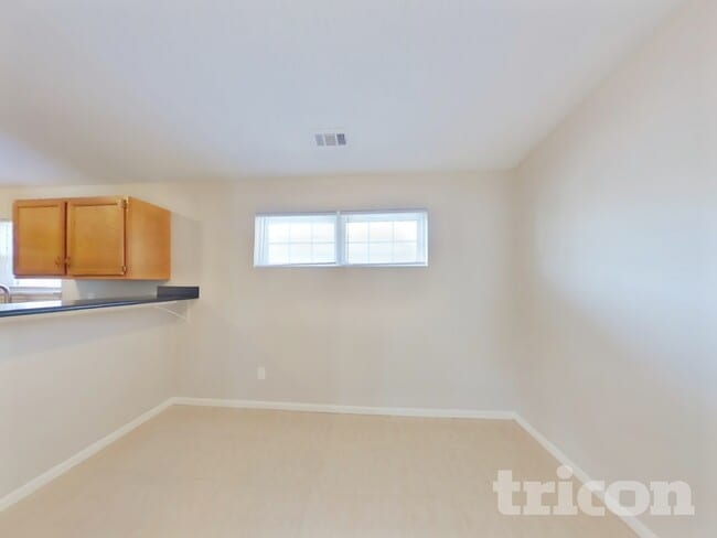 Photo - 1748 Long Lake Dr