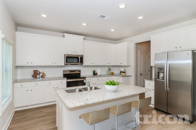 Photo - 115 Queenshall Rd