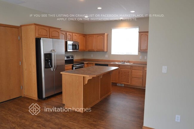 Photo - 306 Lane Blvd NW