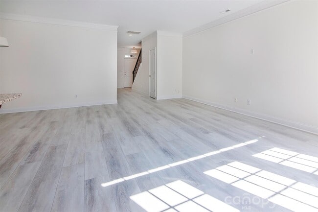 Photo - 2231 Eversham Dr NW