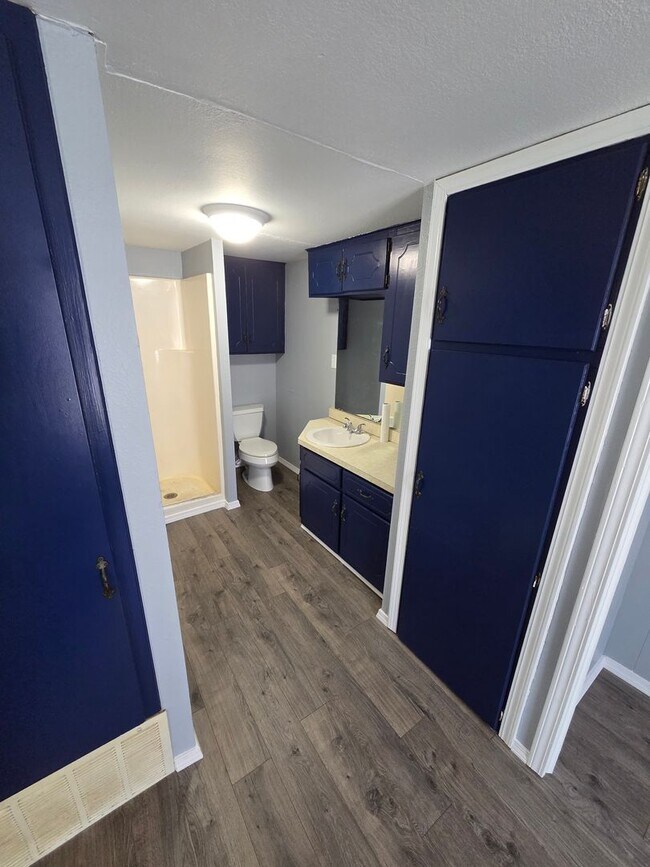 Photo - 220-226 East J St Unidad 220 East J St