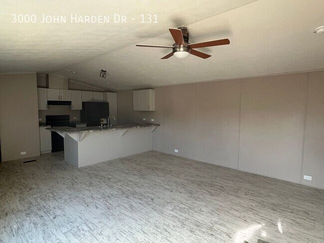 Photo - 3000 John Harden Dr