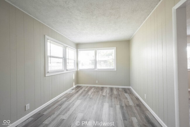 Photo - 6276 Eastgate Ave