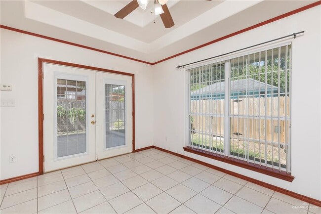 Photo - 17 Post Oaks Rd