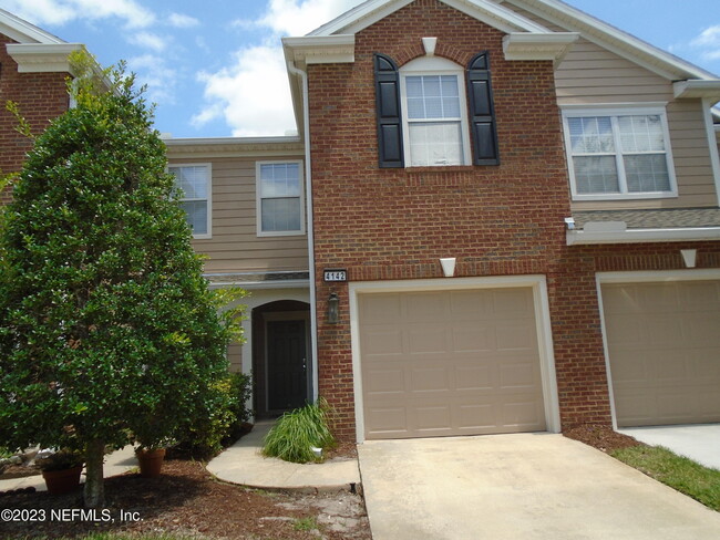 Photo - 4142 HIGHWOOD Dr Townhome