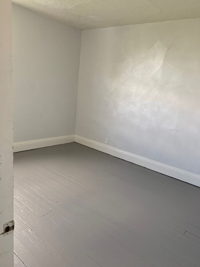 Photo - 3 Bedroom 1 Bath