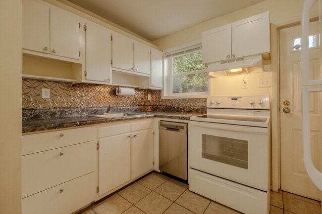 Photo - 50 Springdale St Unit 1