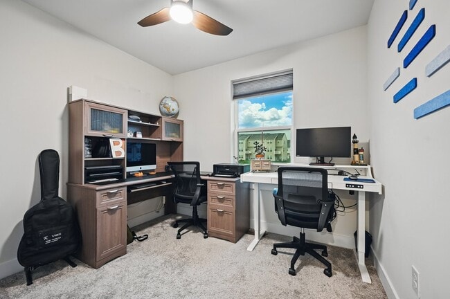 Photo - 825 Pecan Rd