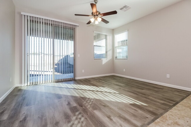 Photo - 17726 W Cashman Dr