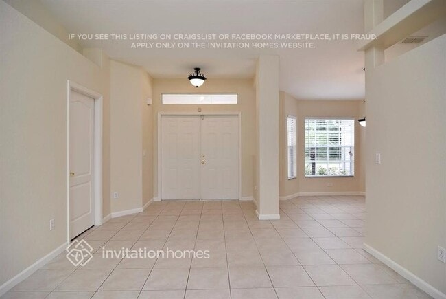 Photo - 668 SE Damask Ave