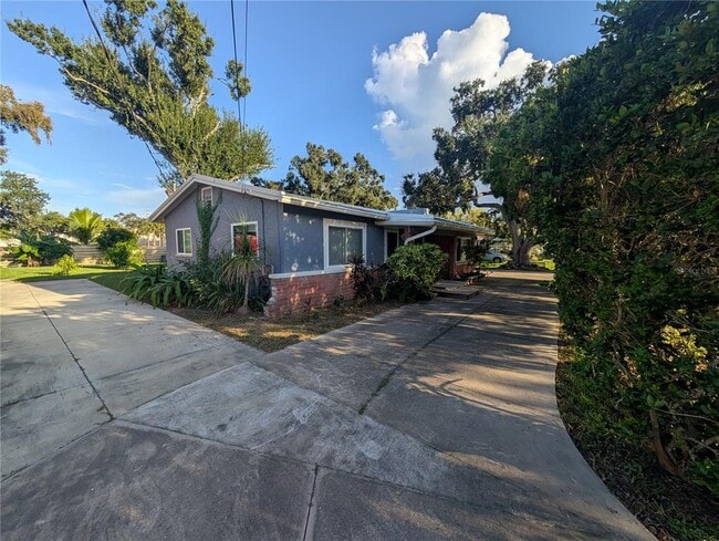 Photo - 140 N Briggs Ave