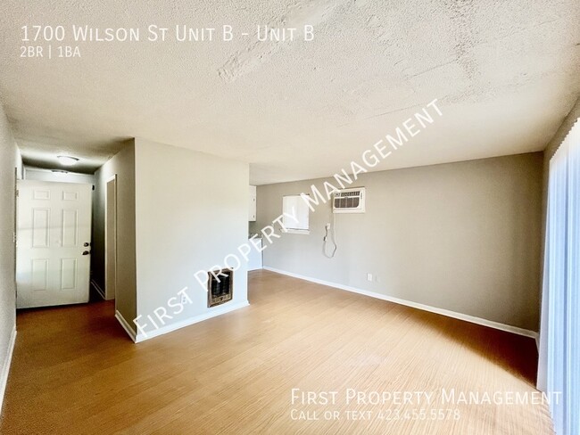 Photo - Close to Downtown: 2Bed/1.5Bath w Laundry ... Unit B