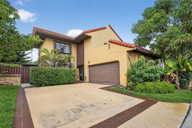 Photo - 20424 NE 10th Ct Rd