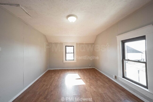 Photo - 918 S Bell St Unit 2