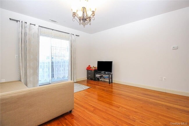 Photo - 543 Main St Unit 211