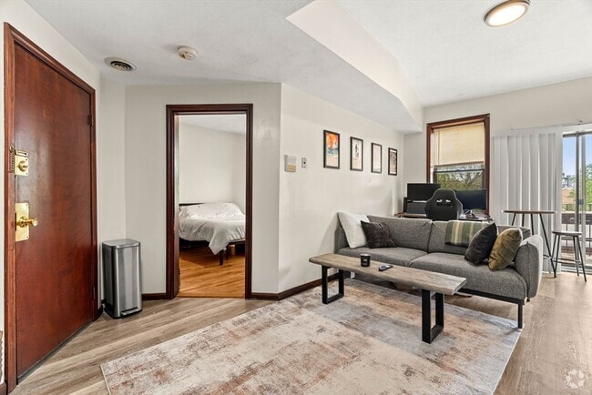 Building Photo - 141 Emerson St Unit 4 Rental