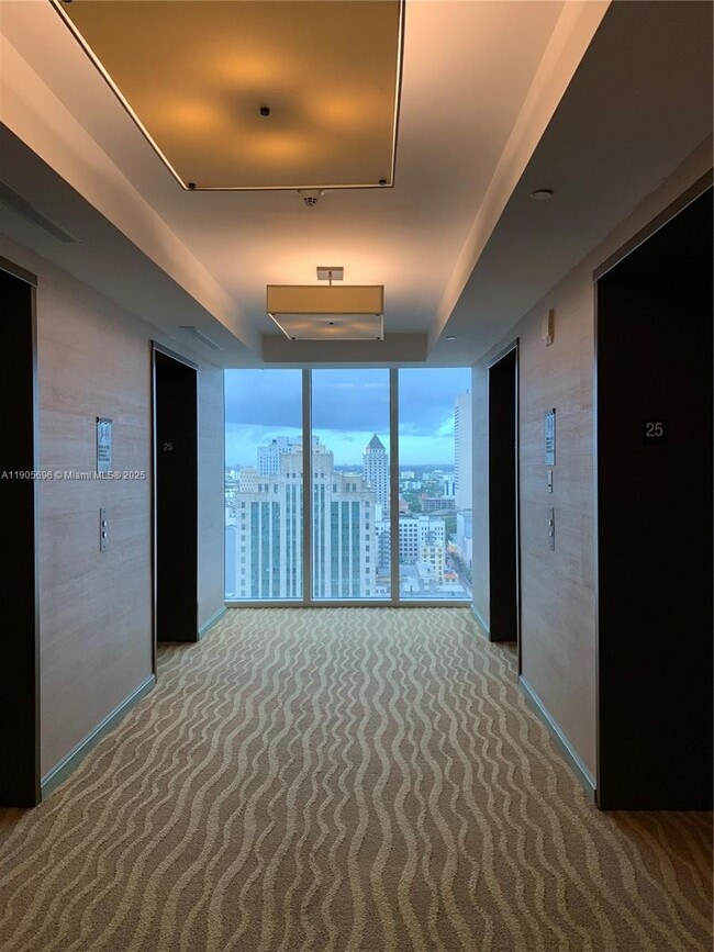 Building Photo - 50 Biscayne Blvd Unit 2507