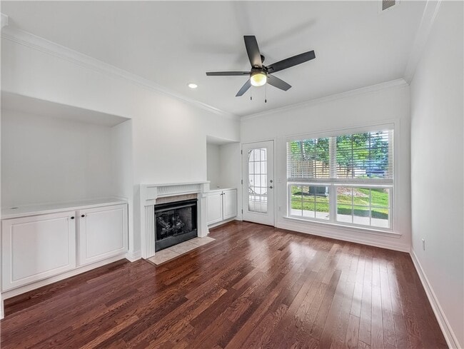 Photo - 904 W Dixson St