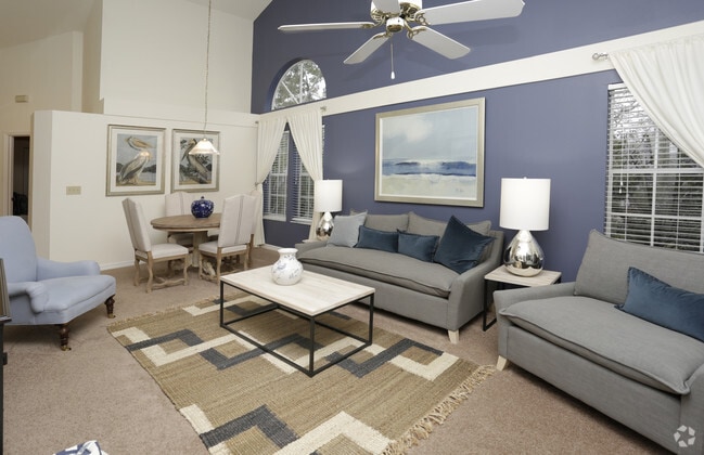 Huntington Lakes Apartments