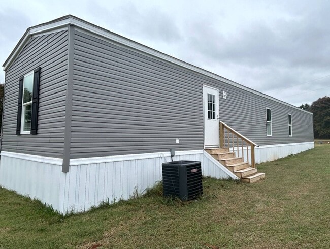 Photo - 575 Payne Creek Est