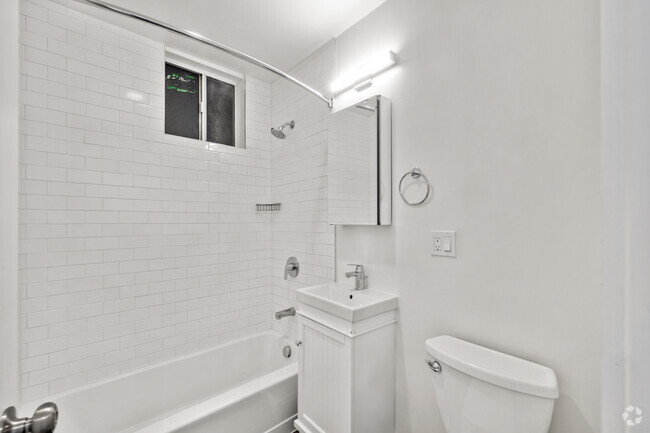 Interior Photo - 645 Stockton Street Rental