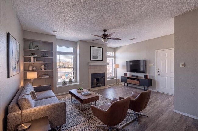 Building Photo - 5305 Indio Dr