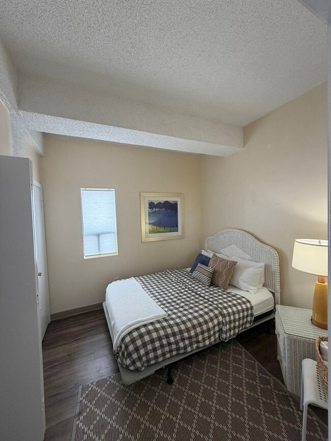 Photo - BEST VIEWS IN DOWNTOWN Unit 808