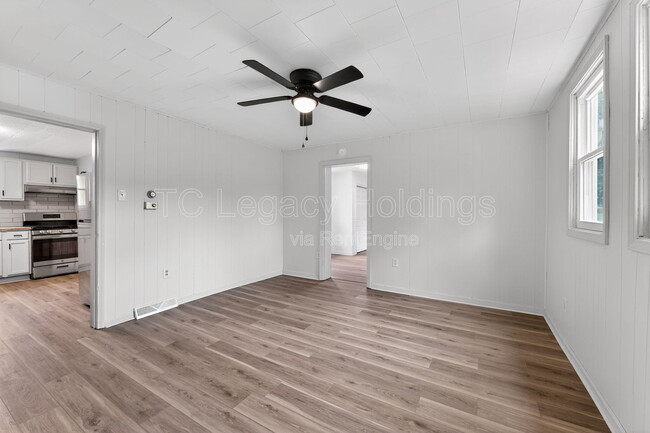 Photo - 2311 Henderson Ave