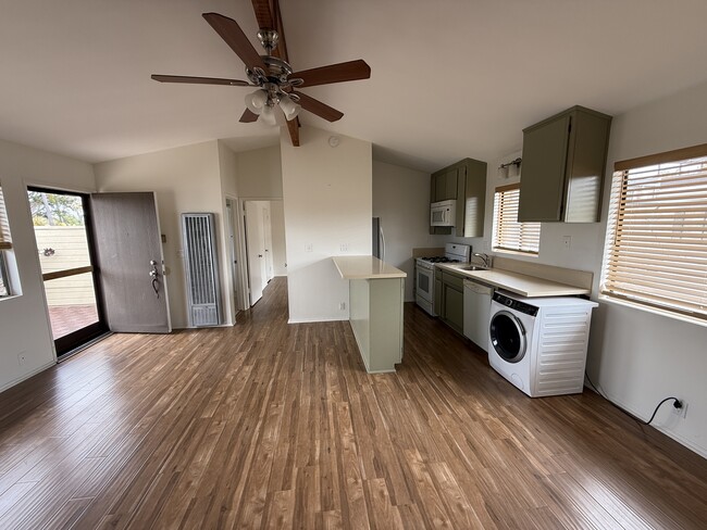 Photo - 612 Victoria Ave Apartamentos Unidad B