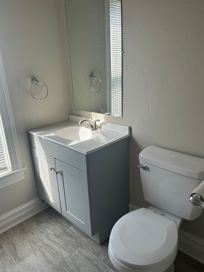 Photo - 301 N Queen St Unit 3rd FL