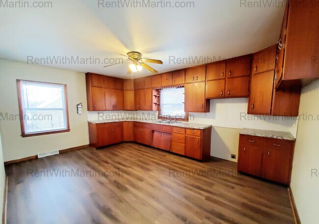 Photo - FOR RENT- Fully Remodeled home In the quiet Spring View neighborhood of Waterloo! Pets ok!