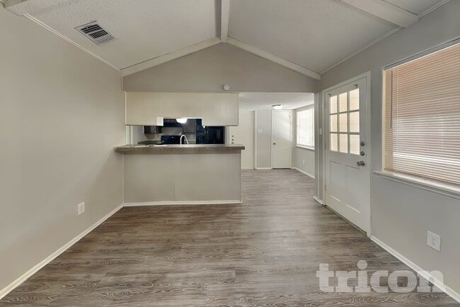 13622 Oak Breeze