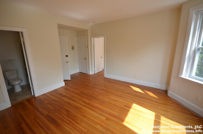 Building Photo - 46 Lancaster Ter Unit 305 Rental