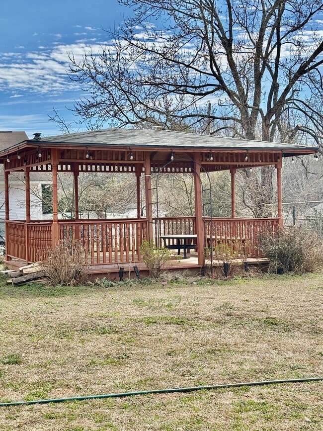 Photo - 3 Bedroom 2 Bath home