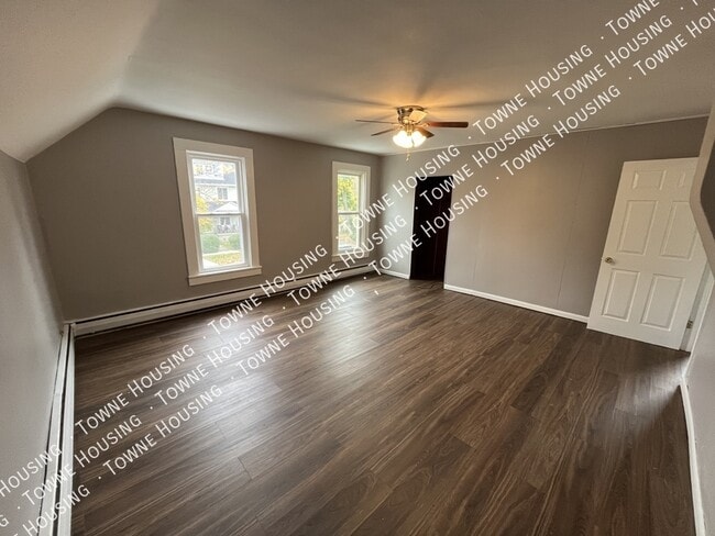 Photo - 268 Hoyt St Unidad 2