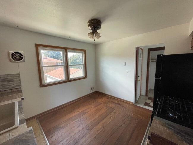 Photo - 4820 N 91st St Unit 4820A N 91st St