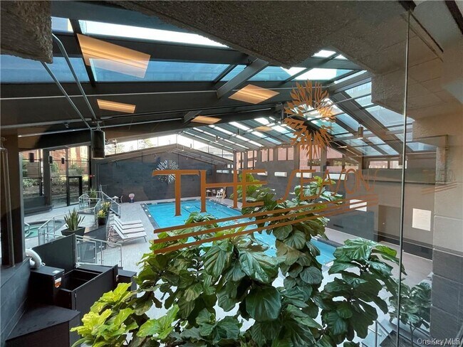 Photo - 4 Martine Ave Unit 814