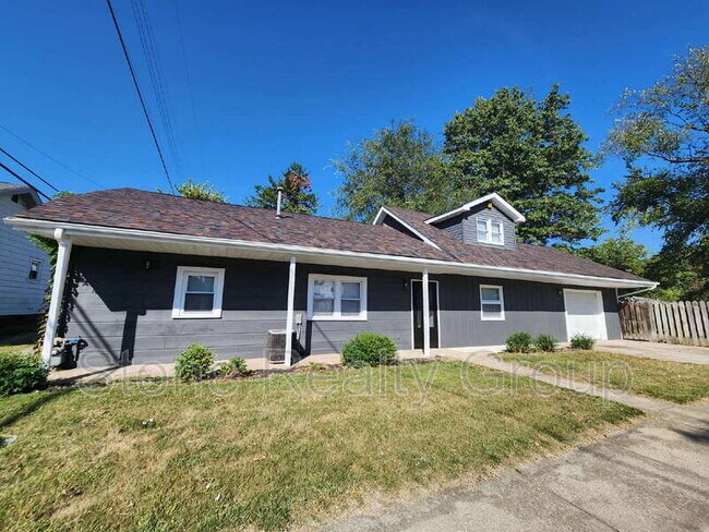 Building Photo - 1717 S 26th St Rental